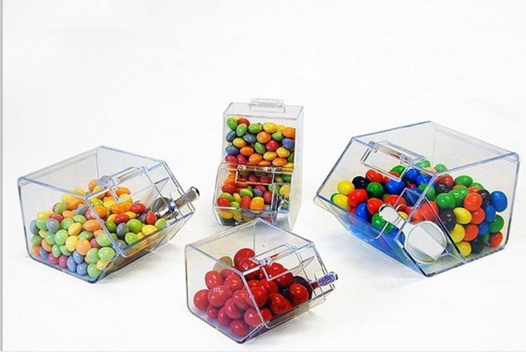 Perfectly Plain Collection Candy Bin & Scoop Favors